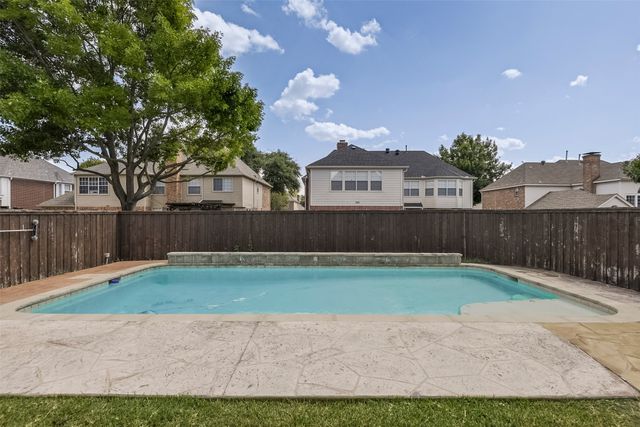 1200 Lakeway Drive, Plano, TX 75075
