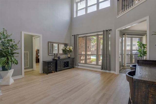 1200 Lakeway Drive, Plano, TX 75075