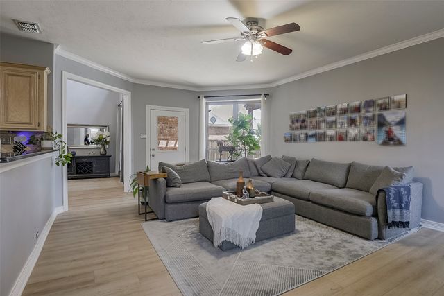1200 Lakeway Drive, Plano, TX 75075