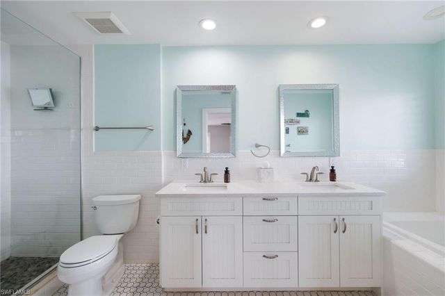 5100 Harborage DR, Fort Myers, FL 33908