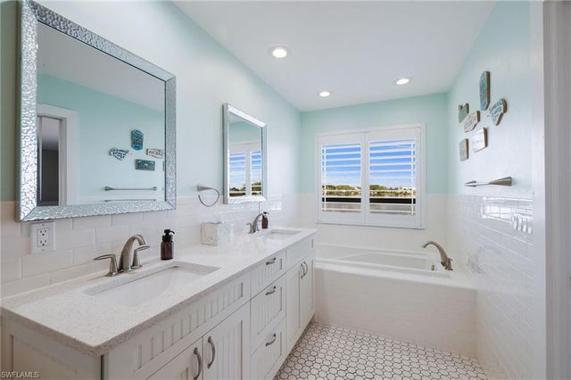 5100 Harborage DR, Fort Myers, FL 33908