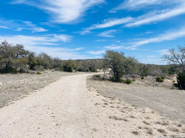 58 SD 43010, Rocksprings, TX 78880