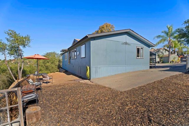 300 Thornton Dr 4, El Cajon, CA 92021