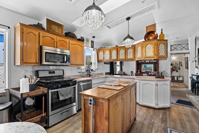 300 Thornton Dr 4, El Cajon, CA 92021