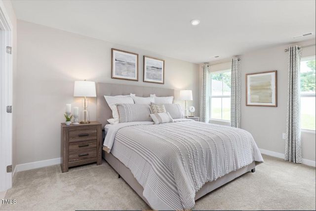 16 Saintsbury Drive, Fuquay Varina, NC 27526