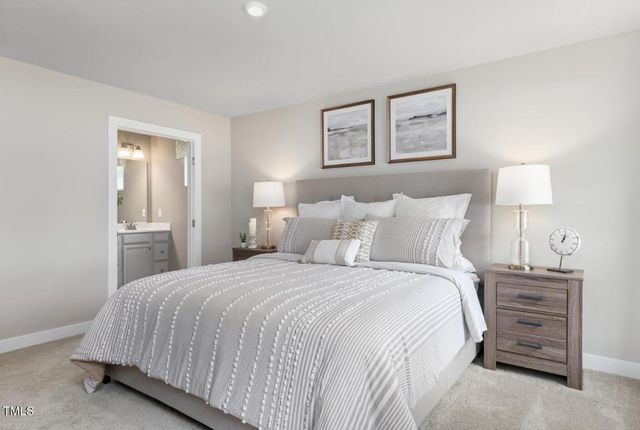 16 Saintsbury Drive, Fuquay Varina, NC 27526
