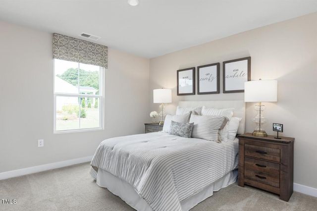 16 Saintsbury Drive, Fuquay Varina, NC 27526