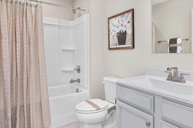 16 Saintsbury Drive, Fuquay Varina, NC 27526