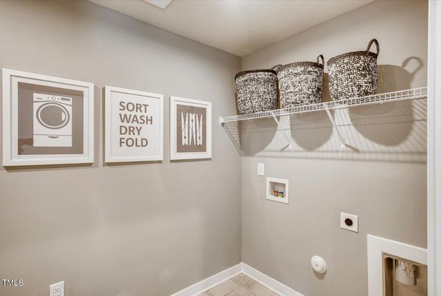 16 Saintsbury Drive, Fuquay Varina, NC 27526