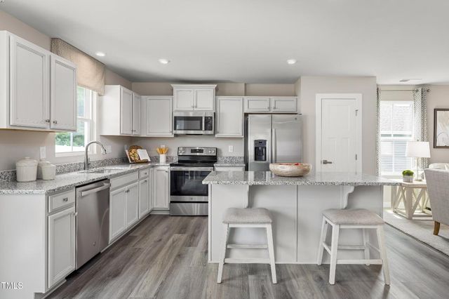 16 Saintsbury Drive, Fuquay Varina, NC 27526