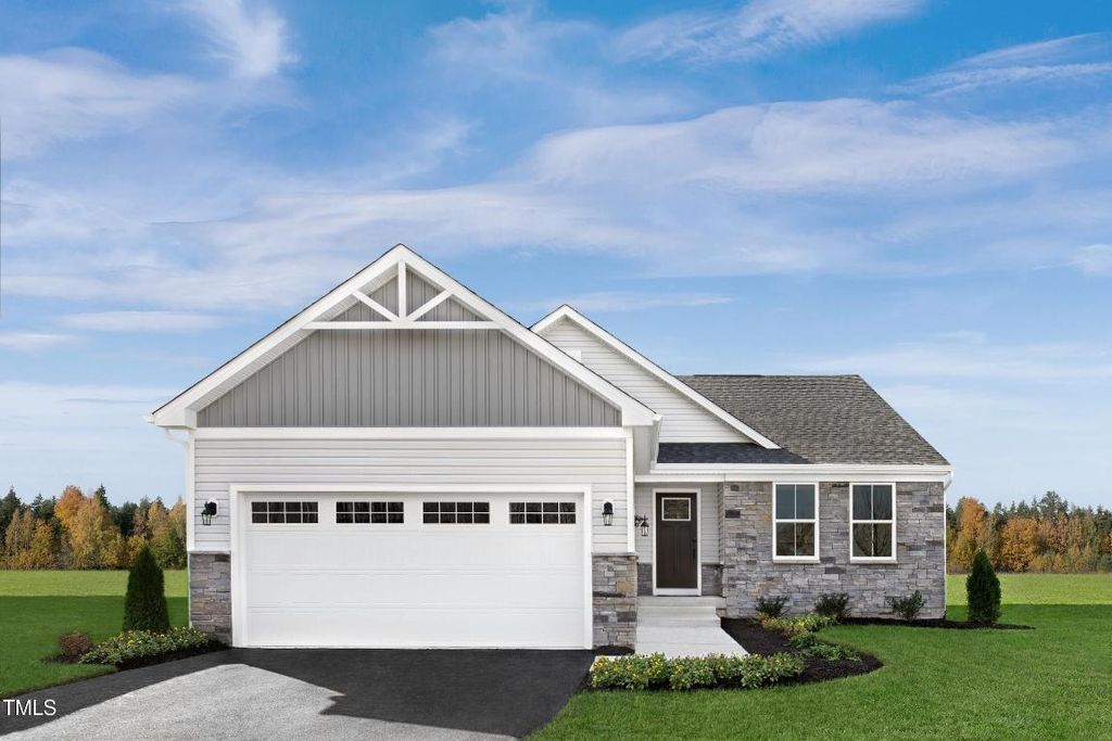 16 Saintsbury Drive, Fuquay Varina, NC 27526