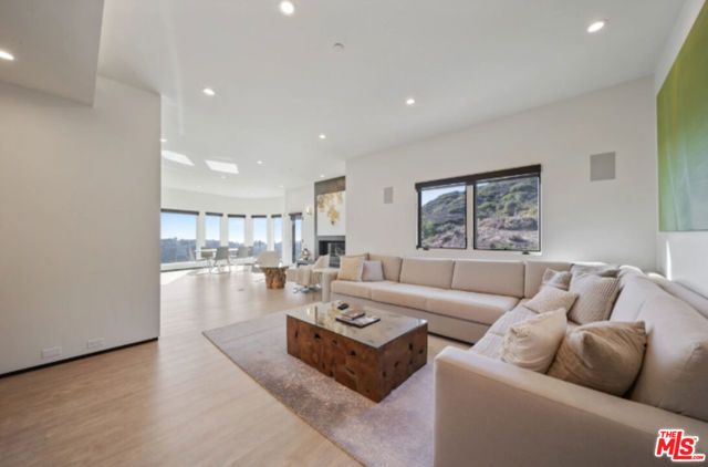 3004 Sequit Dr, Malibu, CA 90265