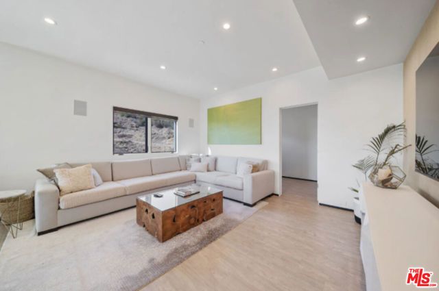 3004 Sequit Dr, Malibu, CA 90265