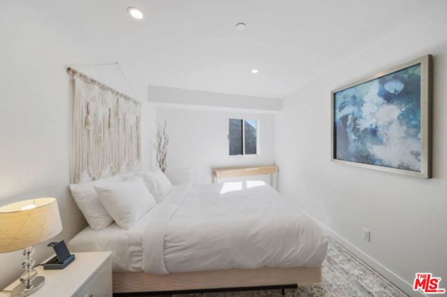 3004 Sequit Dr, Malibu, CA 90265