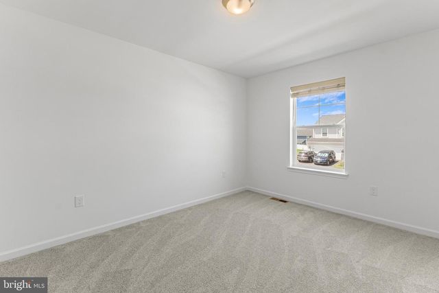 3600 PEBBLE RUN DR, Dover, PA 17315