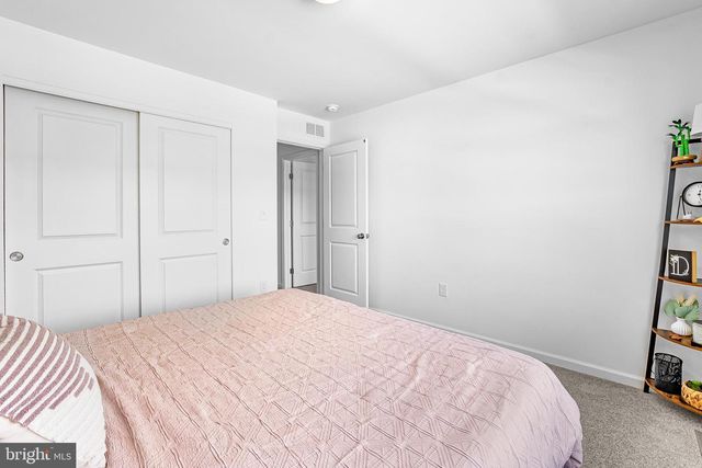 3600 PEBBLE RUN DR, Dover, PA 17315