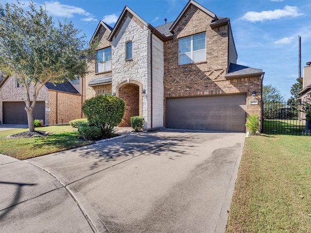 4954 Thunder Creek Lane, Sugar Land, TX 77479