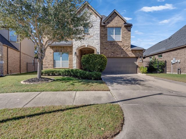 4954 Thunder Creek Lane, Sugar Land, TX 77479