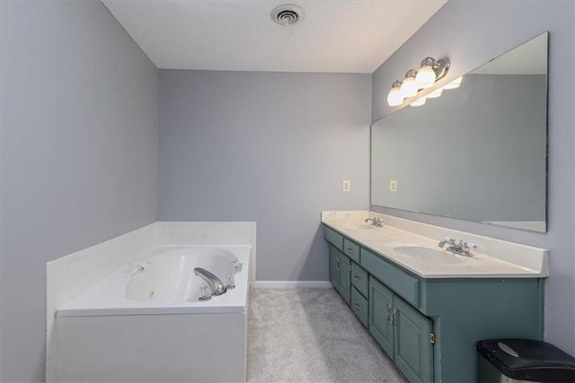 4214 NW 78th Street, Kansas City, MO 64151