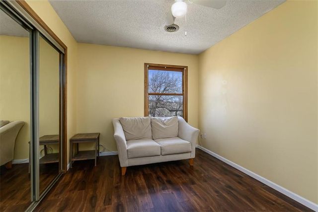 4214 NW 78th Street, Kansas City, MO 64151