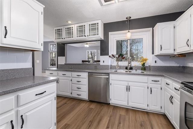 4214 NW 78th Street, Kansas City, MO 64151