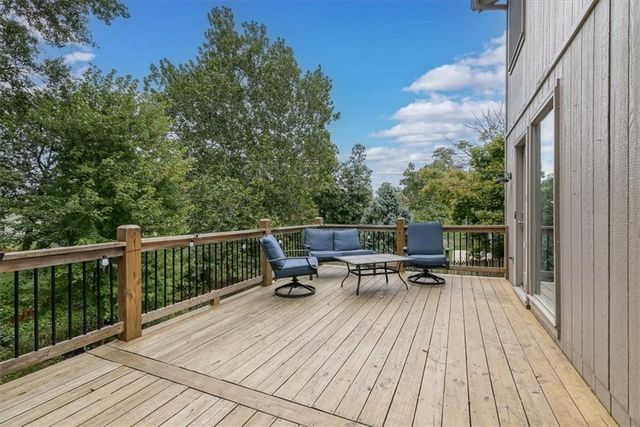 4214 NW 78th Street, Kansas City, MO 64151