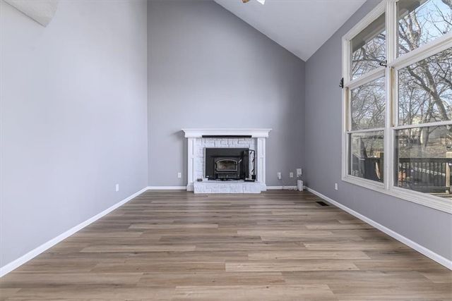 4214 NW 78th Street, Kansas City, MO 64151