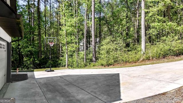 366 Orchard Way SE, Calhoun, GA 30701