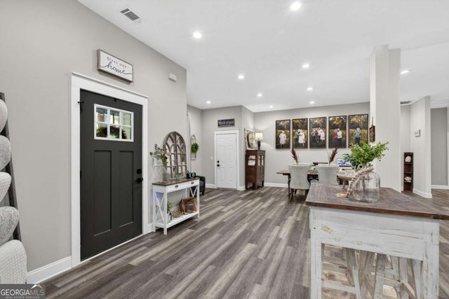 366 Orchard Way SE, Calhoun, GA 30701