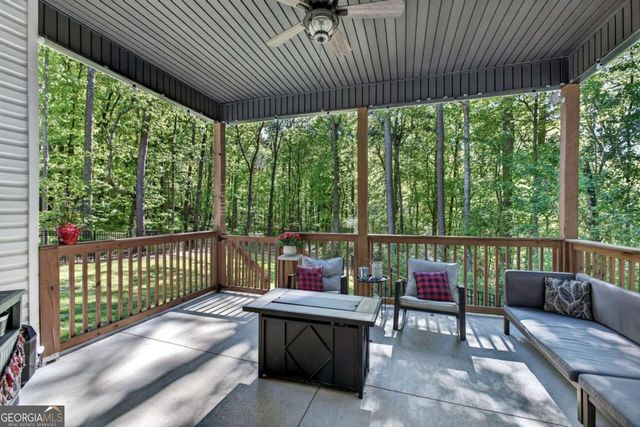 366 Orchard Way SE, Calhoun, GA 30701