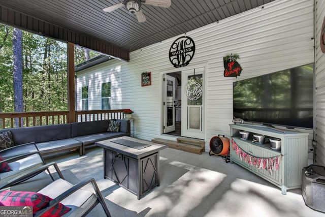 366 Orchard Way SE, Calhoun, GA 30701