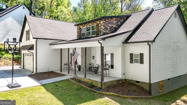 366 Orchard Way SE, Calhoun, GA 30701