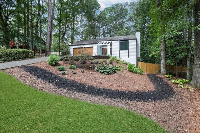 3452 Shawnee SE Trail, Smyrna, GA 30080