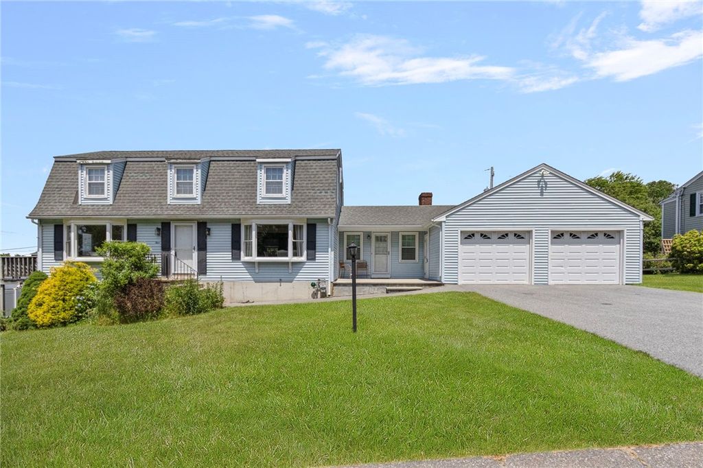 4 Maloney Lane, Middletown, RI 02842