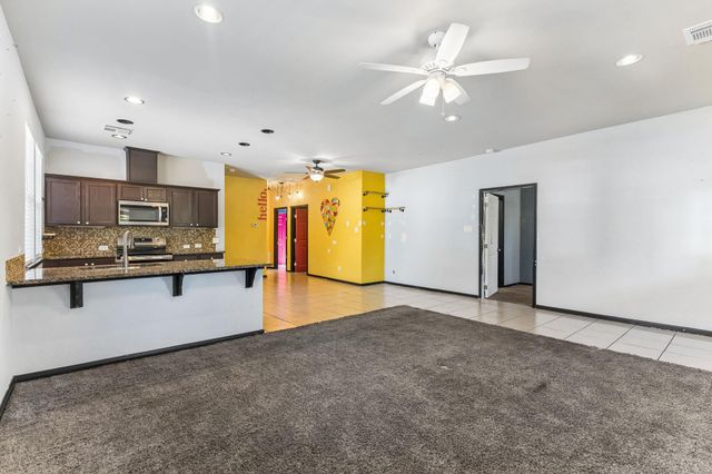 401 Rivers ST, Smithville, TX 78957