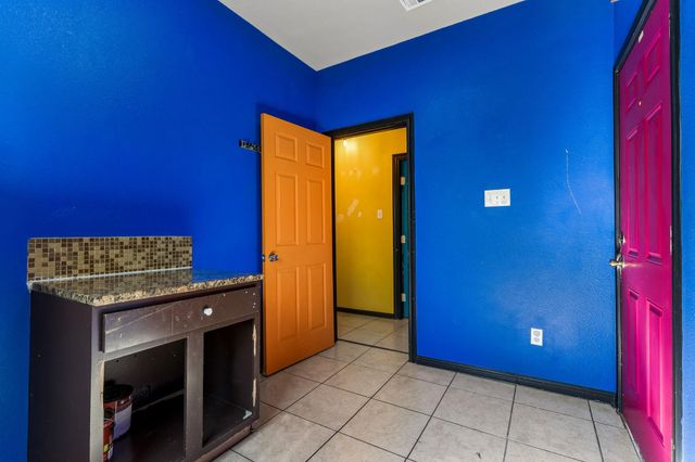 401 Rivers ST, Smithville, TX 78957