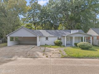 959 S Line Street, Grenada, MS 38901