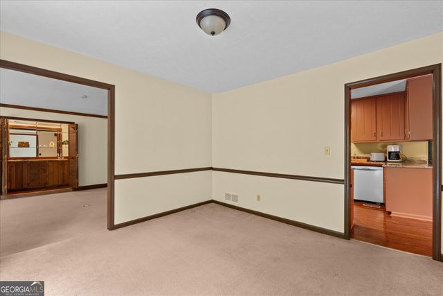 110 Lake Terrace Court, Carrollton, GA 30117