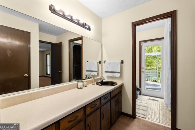 110 Lake Terrace Court, Carrollton, GA 30117