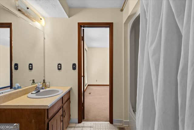 110 Lake Terrace Court, Carrollton, GA 30117