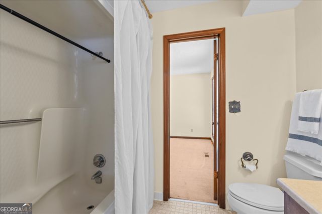 110 Lake Terrace Court, Carrollton, GA 30117