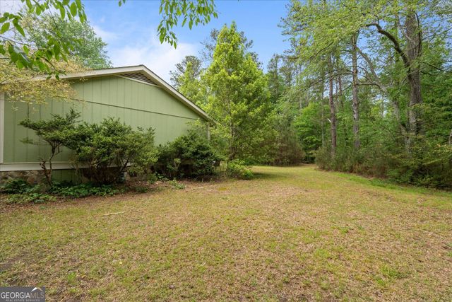 110 Lake Terrace Court, Carrollton, GA 30117