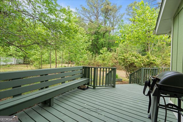110 Lake Terrace Court, Carrollton, GA 30117