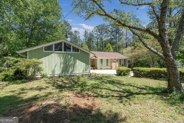110 Lake Terrace Court, Carrollton, GA 30117