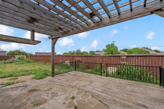 2524 Riders Way, Waco, TX 76712