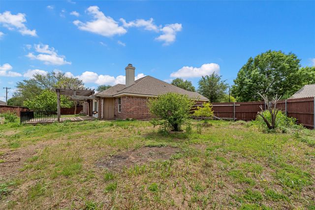 2524 Riders Way, Waco, TX 76712