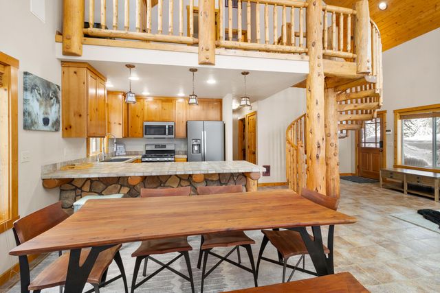 41650 Clover Creek Road, Klamath Falls, OR 97601
