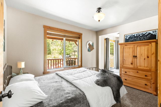 41650 Clover Creek Road, Klamath Falls, OR 97601