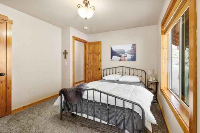 41650 Clover Creek Road, Klamath Falls, OR 97601
