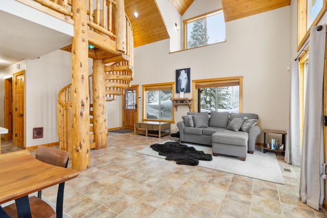 41650 Clover Creek Road, Klamath Falls, OR 97601